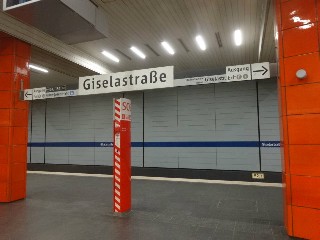 U-Bahnhof Giselastraße
