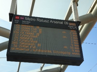 przystanek «Metro Ratusz Arsenał»